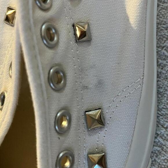 Hard to Find Women’s White Jack Purcell Studded Converse Size 8 - Picture 6 of 9